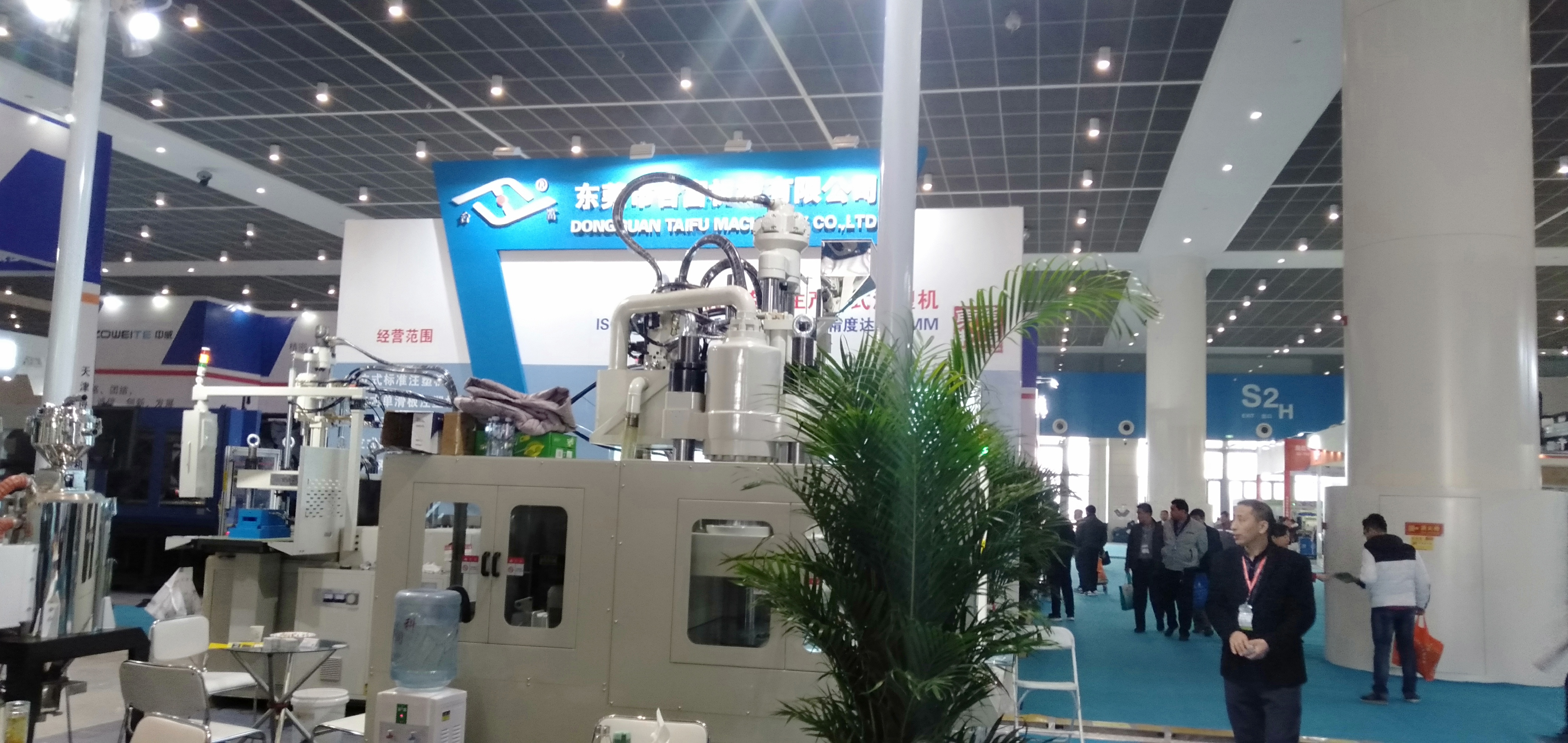 立式圓盤注塑機 立式圓盤注塑機