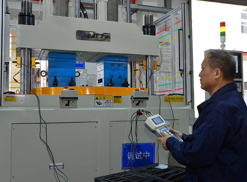 立式注塑機(jī)廠家鎖模力測儀 立式注塑機(jī)廠家鎖模力測儀
